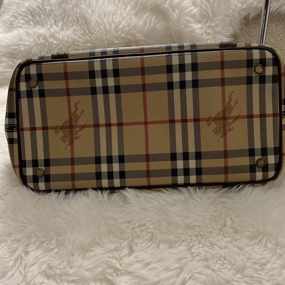 Authentic Burberry Haymarket Check Canvas Buckle Handbag Brown - Picture 5 of 17